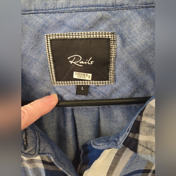 Rails Plaid Blue Black White Long Sleeve Shirt Large - Picture 4 of 6